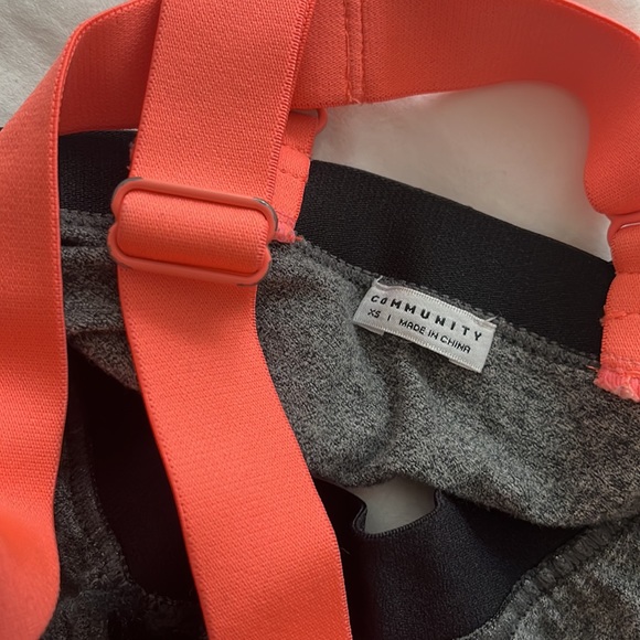 Aritzia Sports Bra - Picture 4 of 5